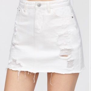 beautiful white SHEIN denim skirt!!